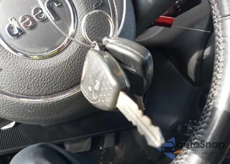 2018 Jeep Wrangler Jk Sahara 4X4 z USA, uszkodzony, nr VIN 1C4AJWBG0JL891387